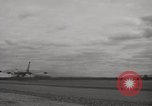 Standbild B-47 Stratojet Oxfordshire England, 1953, aus Sekunde 27 historischem Filmmaterial Videoclip 65675031851