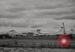Standbild B-47 Stratojet Oxfordshire England, 1953, aus Sekunde 45 historischem Filmmaterial Videoclip 65675031851