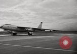 Standbild B-47 Stratojet Oxfordshire England, 1953, aus Sekunde 49 historischem Filmmaterial Videoclip 65675031851