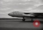 Standbild B-47 Stratojet Oxfordshire England, 1953, aus Sekunde 55 historischem Filmmaterial Videoclip 65675031851