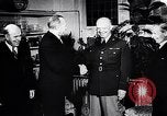 Image Dwight Eisenhower l'Europe, 1951, de la seconde 10 séquences d'archives historiques vidéo 65675031856