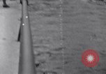 Standbild Wachsoldaten auf einer Brücke United States USA, 1943, aus Sekunde 51 historischem Filmmaterial Videoclip 65675031862