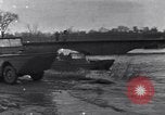 Immagine di Jeep anfibio United States USA, 1943, secondo 9 filmato di repertorio 65675031863