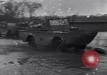 Immagine di Jeep anfibio United States USA, 1943, secondo 23 filmato di repertorio 65675031863