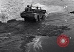Immagine di Jeep anfibio United States USA, 1943, secondo 60 filmato di repertorio 65675031863