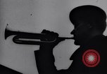 Image Drapeau américain dans le vent très rigide Dearborn Michigan USA, 1941, de la seconde 23 séquences d'archives historiques vidéo 65675031865