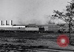 Standbild Ford Motor Company Campus Dearborn Michigan USA, 1937, aus Sekunde 20 historischem Filmmaterial Videoclip 65675031868