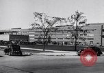 Standbild Ford Motor Company Campus Dearborn Michigan USA, 1937, aus Sekunde 28 historischem Filmmaterial Videoclip 65675031868