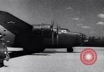 Standbild United States B-24 Liberator bomber Dearborn Michigan, 1941, aus Sekunde 3 historischem Filmmaterial Videoclip 65675031870