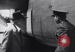 Standbild United States B-24 Liberator bomber Dearborn Michigan, 1941, aus Sekunde 18 historischem Filmmaterial Videoclip 65675031870