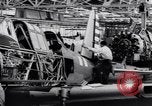 Standbild BT-13 Valiant training Flugzeug zu Vultee Aircraft hergestellt California United States USA, 1941, aus Sekunde 57 historischem Filmmaterial Videoclip 65675031871