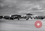 Standbild B-17BS der USA 19 Bombardierung Gruppe Ankunft in Hawaii Honolulu Hawaii USA, 1941, aus Sekunde 8 historischem Filmmaterial Videoclip 65675031872