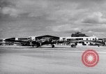 Standbild B-17BS der USA 19 Bombardierung Gruppe Ankunft in Hawaii Honolulu Hawaii USA, 1941, aus Sekunde 10 historischem Filmmaterial Videoclip 65675031872