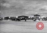 Standbild B-17BS der USA 19 Bombardierung Gruppe Ankunft in Hawaii Honolulu Hawaii USA, 1941, aus Sekunde 11 historischem Filmmaterial Videoclip 65675031872