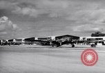 Standbild B-17BS der USA 19 Bombardierung Gruppe Ankunft in Hawaii Honolulu Hawaii USA, 1941, aus Sekunde 14 historischem Filmmaterial Videoclip 65675031872