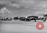 Standbild B-17BS der USA 19 Bombardierung Gruppe Ankunft in Hawaii Honolulu Hawaii USA, 1941, aus Sekunde 15 historischem Filmmaterial Videoclip 65675031872