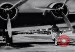 Standbild B-17BS der USA 19 Bombardierung Gruppe Ankunft in Hawaii Honolulu Hawaii USA, 1941, aus Sekunde 18 historischem Filmmaterial Videoclip 65675031872