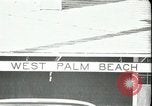 Standbild Touristen West Palm Beach Florida USA, 1936, aus Sekunde 1 historischem Filmmaterial Videoclip 65675031916