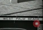 Standbild Touristen West Palm Beach Florida USA, 1936, aus Sekunde 10 historischem Filmmaterial Videoclip 65675031916