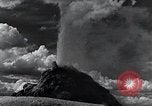 Standbild Yellowstone National Park United States USA, 1940, aus Sekunde 54 historischem Filmmaterial Videoclip 65675031923