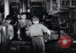 Standbild Ford Motor Labor Dearborn Michigan USA, 1938, aus Sekunde 57 historischem Filmmaterial Videoclip 65675031928