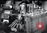Image Ford Motor laboratoire Dearborn Michigan USA, 1938, de la seconde 1 séquences d'archives historiques vidéo 65675031930