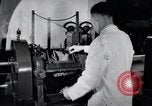 Image Ford Motor laboratoire Dearborn Michigan USA, 1938, de la seconde 16 séquences d'archives historiques vidéo 65675031930
