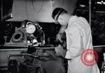 Image Ford Motor laboratoire Dearborn Michigan USA, 1938, de la seconde 21 séquences d'archives historiques vidéo 65675031930