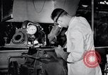 Image Ford Motor laboratoire Dearborn Michigan USA, 1938, de la seconde 22 séquences d'archives historiques vidéo 65675031930