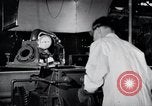 Image Ford Motor laboratoire Dearborn Michigan USA, 1938, de la seconde 26 séquences d'archives historiques vidéo 65675031930