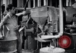 Image Ford Motor laboratoire Dearborn Michigan USA, 1938, de la seconde 30 séquences d'archives historiques vidéo 65675031930