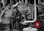 Image Ford Motor laboratoire Dearborn Michigan USA, 1938, de la seconde 31 séquences d'archives historiques vidéo 65675031930