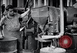 Image Ford Motor laboratoire Dearborn Michigan USA, 1938, de la seconde 32 séquences d'archives historiques vidéo 65675031930