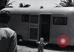 Standbild trailer Häuser United States USA, 1941, aus Sekunde 13 historischem Filmmaterial Videoclip 65675031936