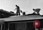 Image construction de maisons United States USA, 1941, de la seconde 7 séquences d'archives historiques vidéo 65675031938