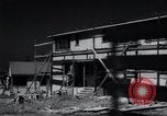 Image construction de maisons United States USA, 1941, de la seconde 13 séquences d'archives historiques vidéo 65675031938