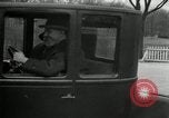 Image Instructions sur la conduite d'une Ford modèle T United States USA, 1922, de la seconde 12 séquences d'archives historiques vidéo 65675031974