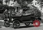 Standbild Ford Model T Auto United States USA, 1922, aus Sekunde 8 historischem Filmmaterial Videoclip 65675031977