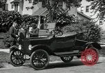 Standbild Ford Model T Auto United States USA, 1922, aus Sekunde 14 historischem Filmmaterial Videoclip 65675031977
