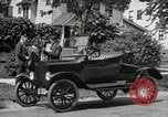 Standbild Ford Model T Auto United States USA, 1922, aus Sekunde 16 historischem Filmmaterial Videoclip 65675031977