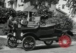 Standbild Ford Model T Auto United States USA, 1922, aus Sekunde 17 historischem Filmmaterial Videoclip 65675031977