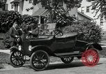 Standbild Ford Model T Auto United States USA, 1922, aus Sekunde 21 historischem Filmmaterial Videoclip 65675031977