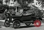 Standbild Ford Model T Auto United States USA, 1922, aus Sekunde 25 historischem Filmmaterial Videoclip 65675031977