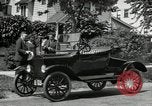 Standbild Ford Model T Auto United States USA, 1922, aus Sekunde 29 historischem Filmmaterial Videoclip 65675031977
