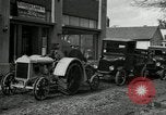 Standbild Ford Fahrzeugen United States USA, 1922, aus Sekunde 10 historischem Filmmaterial Videoclip 65675031979