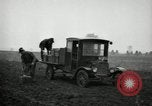 Standbild Ford Model T Lkw United States USA, 1922, aus Sekunde 5 historischem Filmmaterial Videoclip 65675031980