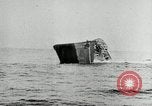 Standbild Single Trichter Frachter Untergang United States USA, 1919, aus Sekunde 15 historischem Filmmaterial Videoclip 65675031981