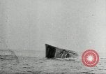 Standbild Single Trichter Frachter Untergang United States USA, 1919, aus Sekunde 18 historischem Filmmaterial Videoclip 65675031981