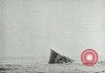 Standbild Single Trichter Frachter Untergang United States USA, 1919, aus Sekunde 20 historischem Filmmaterial Videoclip 65675031981