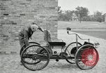 Image quadricycle Detroit Michigan USA, 1927, de la seconde 32 séquences d'archives historiques vidéo 65675032013